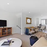 Monavale Mews - Christchurch Holiday Home