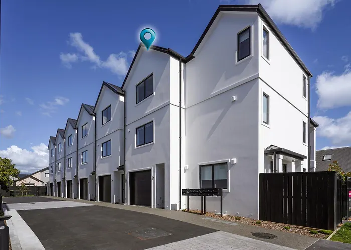 Monavale Mews - Christchurch Holiday Home