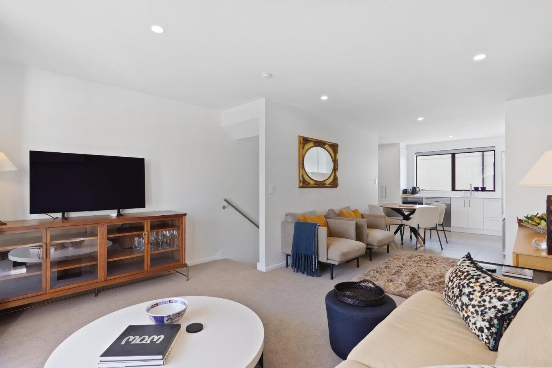 Monavale Mews - Holiday home *