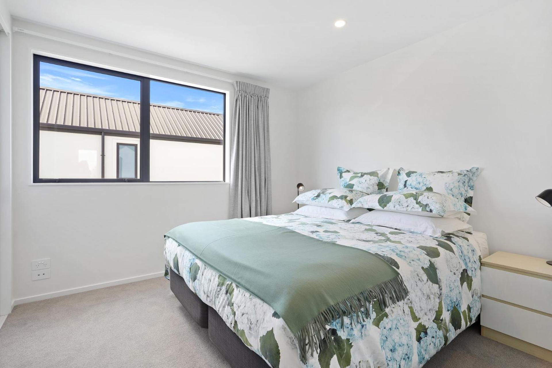Holiday home Monavale Mews -