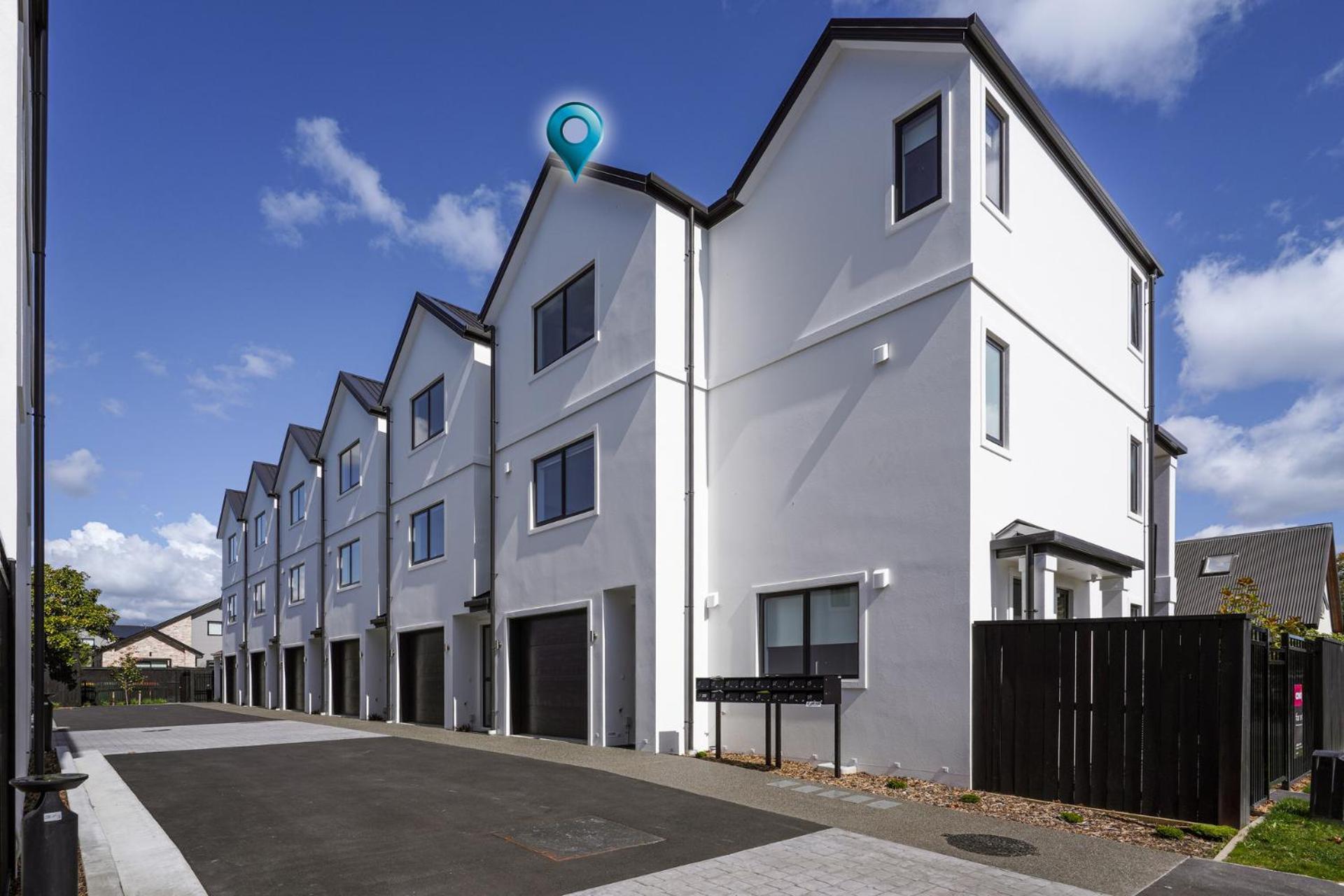 Holiday home Monavale Mews - *